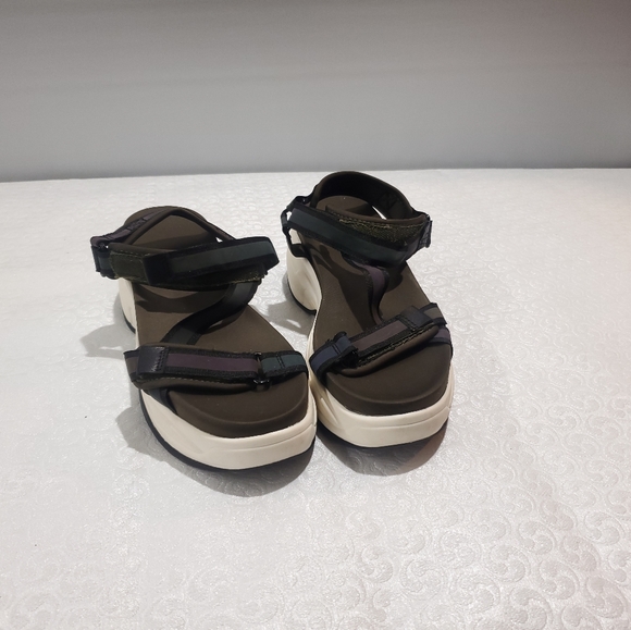 Ladies Zara Chanky Sandals - Picture 3 of 7